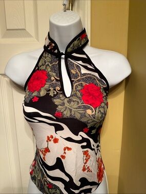Floral Halter Keyhole Camisole - Black & Red